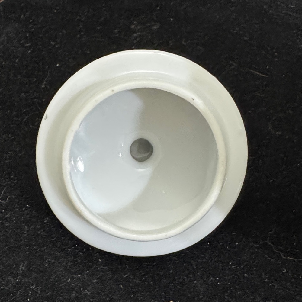 Vintage 1950 Japanese Kutani porcelain covered sugar bowl. Hand painted - Picture 7 of 8